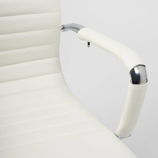 Кресло URBAN кож/зам, белый, 36-01 белый кож/зам Кресло URBAN кож/зам, белый, 36-01 белый кож/зам