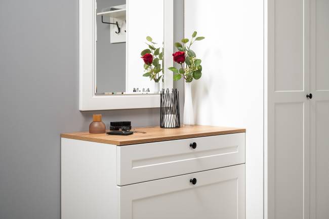 Мебельная стенка для прихожей Остин № 61 цвет белый шагрень/дуб крафт золотой Мебельная стенка для прихожей Остин № 61 цвет белый шагрень/дуб крафт золотой