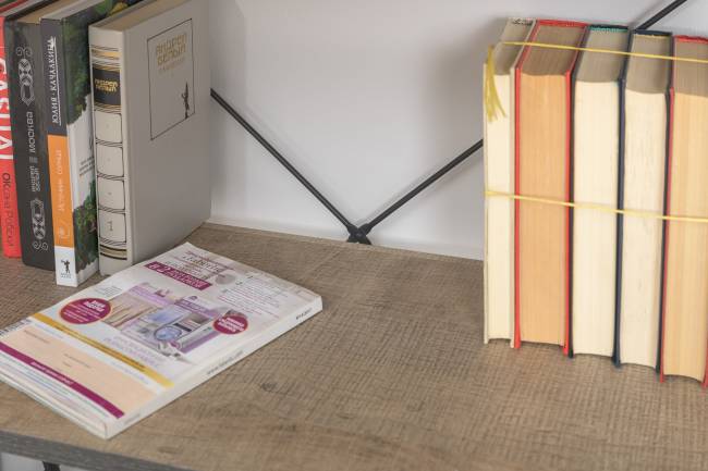 Стеллаж 13.151.02 и шкаф-пенал с витриной с подсветкой Трувор цвет дуб гранж песочный/интра Стеллаж 13.151.02 и шкаф-пенал с витриной с подсветкой Трувор цвет дуб гранж песочный/интра