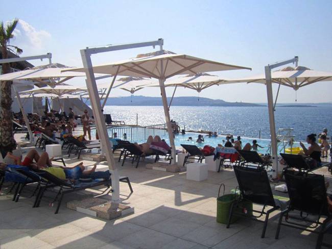 Зонт профессиональный 3х3 м Pompei Braccio белый, слоновая кость 3000х3000 мм Зонт профессиональный 3х3 м Pompei Braccio белый, слоновая кость 3000х3000 мм